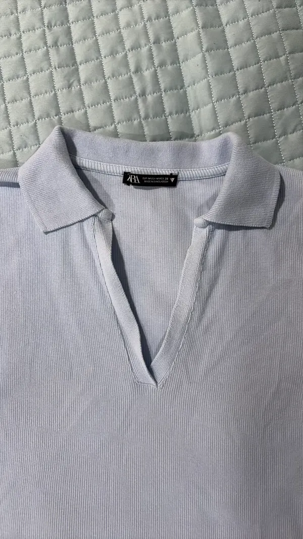 Zara Cropped Polo V-Neck - Image 2