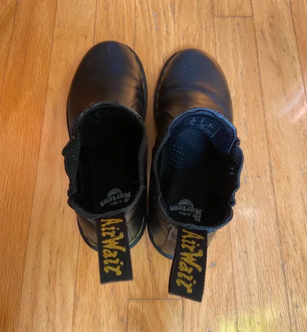 Dr Martens black leather 2976 Chelsea boots 🔥 - Image 10