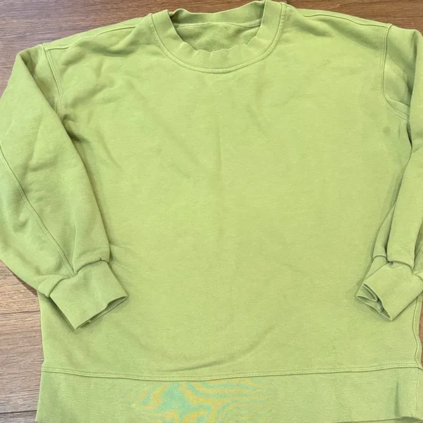 Lululemon Women’s Green Crewneck Sweater (2/4?) C27-072 - Image 5