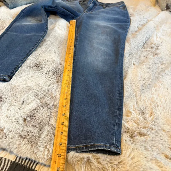 JCREW’s Skinny, Curvy, High-rise With Their Signature Stretch in a Woman’s 10 - Image 6