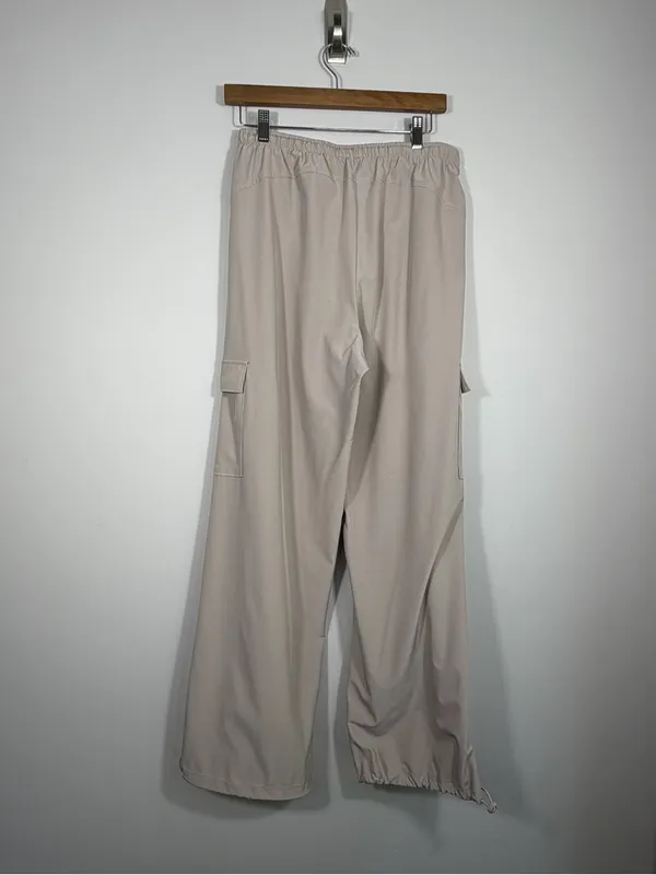 Gilly Hicks Taupe Cargo Wide Leg Drawstring Pants Medium - Image 2