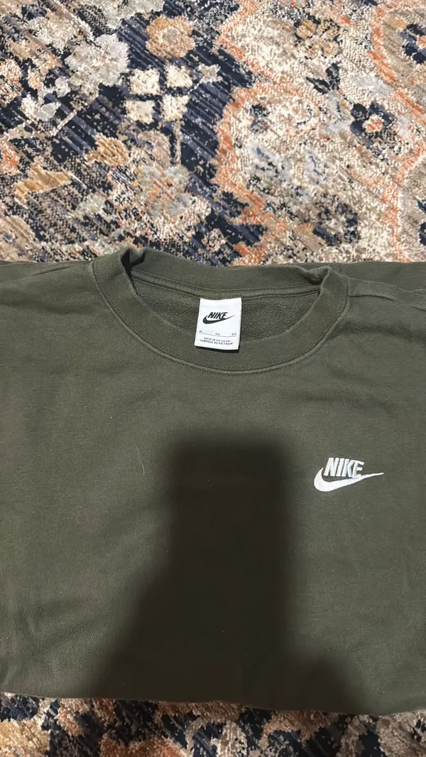 Nike Crewneck Sweatshirt - Image 3
