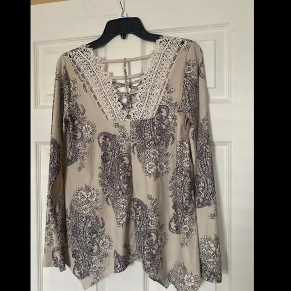Daytrip medium floral Blouse - Image 3