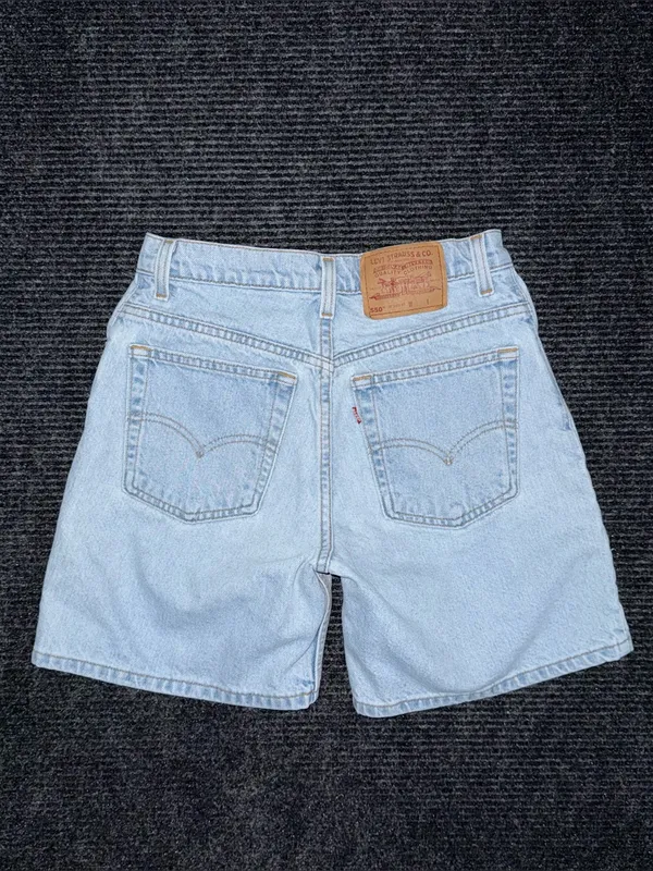 Vintage 90s Levis 550 Relaxed Fit Light Denim Shorts Women 9 / 27 USA Made Jorts - Image 2
