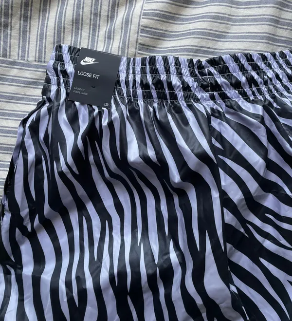 Nike NWT  Zebra Print track pants - Image 4