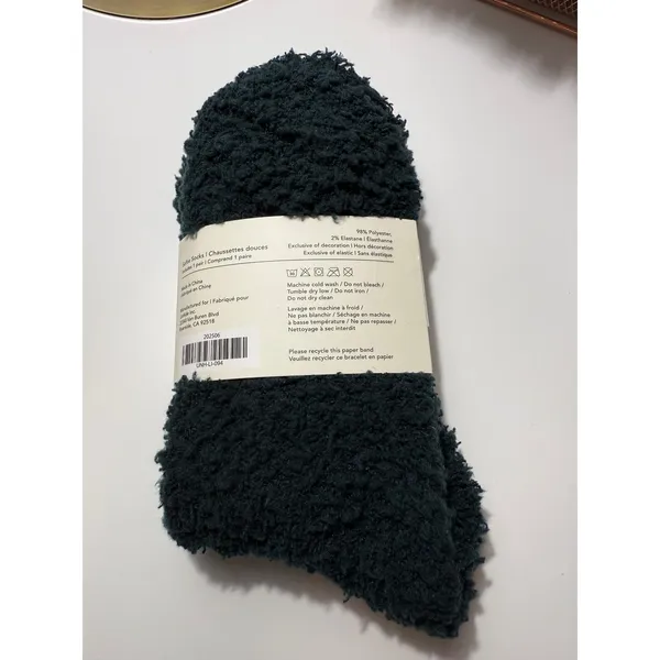 UnHide Softie Socks Forest Green Faux Fur Plush Cozy Lounging Crew Socks NEW‎ - Image 3