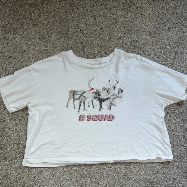 Reindeer Graphic Crop Top Oversized - Image 2