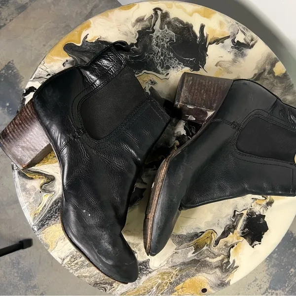Frye Black Leather Chelsea Ankle Boots Block Heel - Image 12