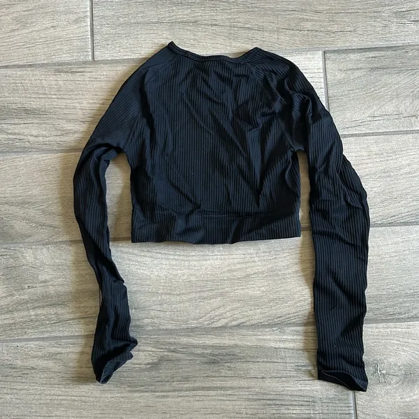 Lilias active long sleeve top Black - Image 5