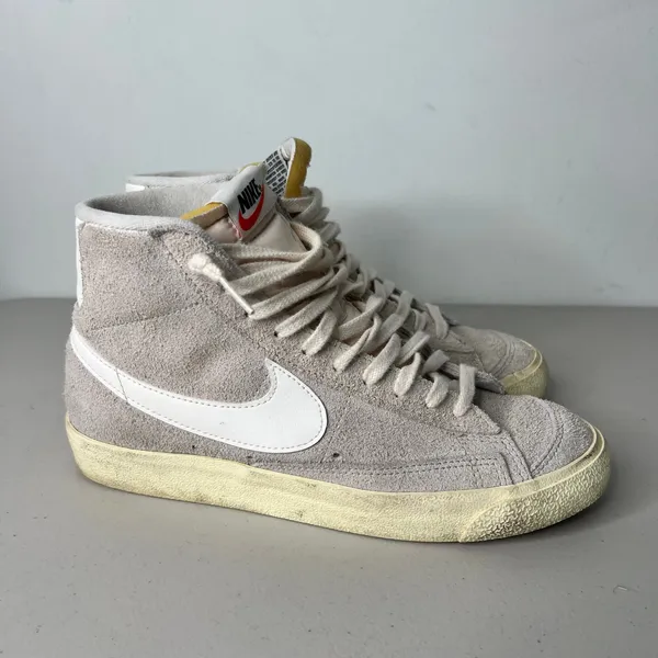 Nike Blazer Mid 77 High Top Sneakers Size 9.5 - Image 2
