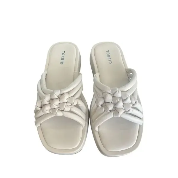 NWOB Torrid Braided Chunky Platform Slide Sandals Bone White 8.5 WW - Image 5