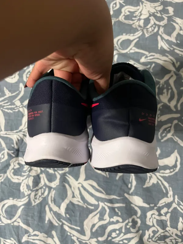 Nike Women’s Quest 4 Sneakers - Image 5