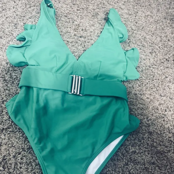 Davi &‎ Dani Green One-piece Swimsuit Belted sz S bathing suit - Image 2