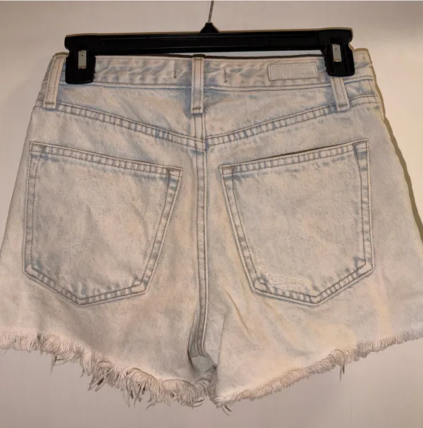 Abercrombie & Fitch Jean shorts - Image 2