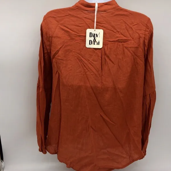 Davi & Dani Button Up Twisted Front Shirt w/Longer Back & Sleeves in Rust Size S - Image 2