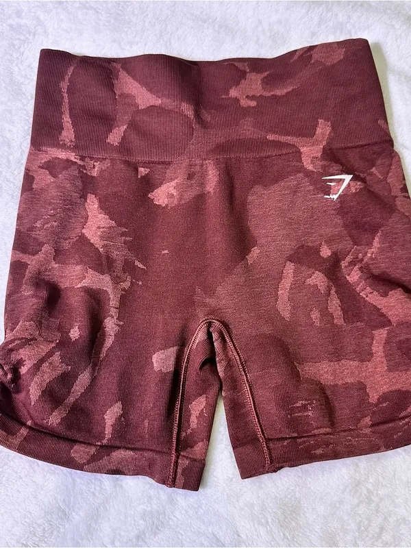 Gymshark Women’s Burgundy Camo High-Rise Bike Shorts - Image 2