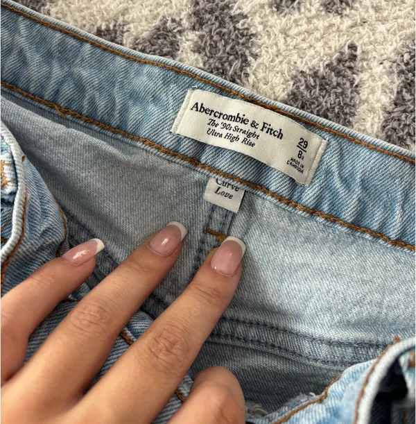 Abercrombie Jeans - Image 5
