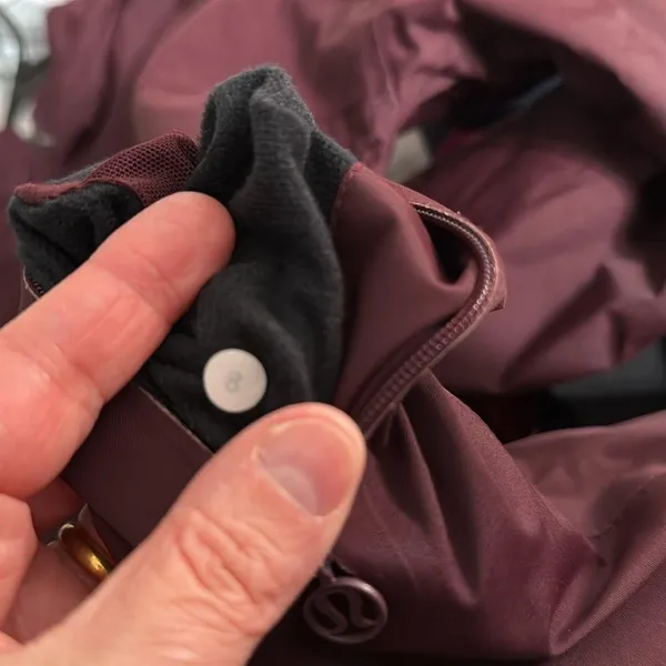 Lululemon 3X A Lady Jacket size 8 in Bordeaux drama - Image 7