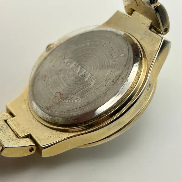 Geneva Gold-tone Crystal Bezel Women’s Watch Working New Battery - Image 5