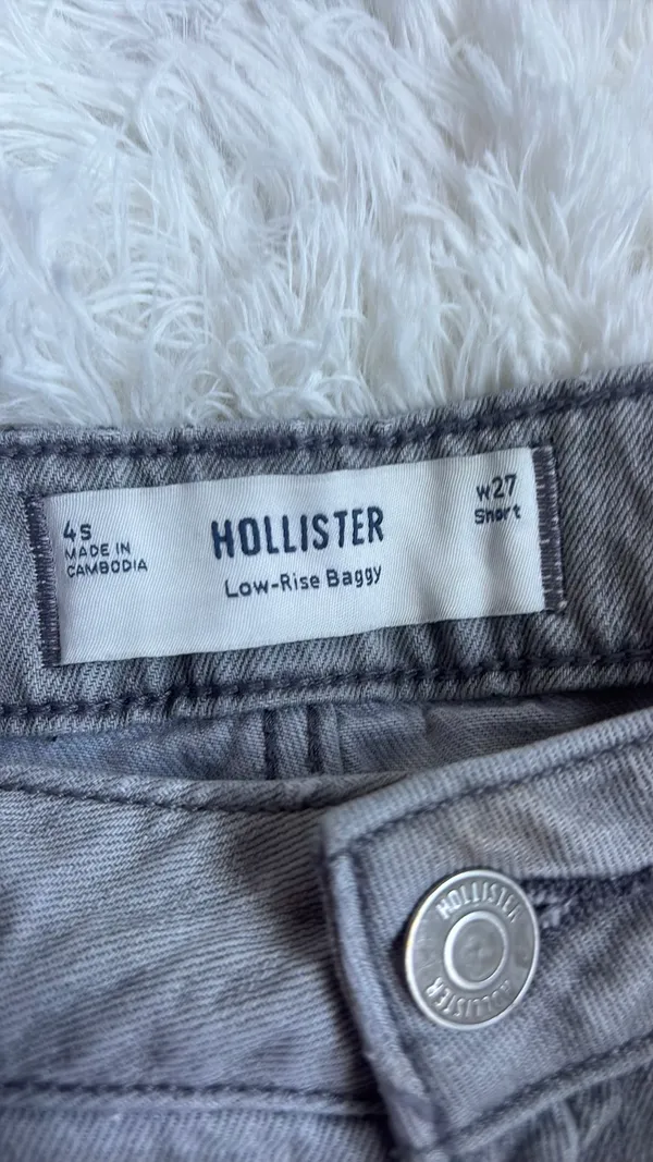 Hollister Low-Rise Grey Jeans - Image 3