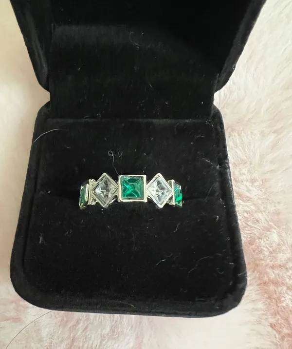 Gorgeous Faux Emerald and CZ Silver Statement Ring Size 7 - Image 2
