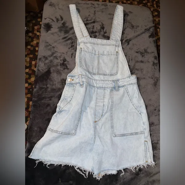 WeWoreWhat Slit Overall Short in Super Light Size Small - Image 14