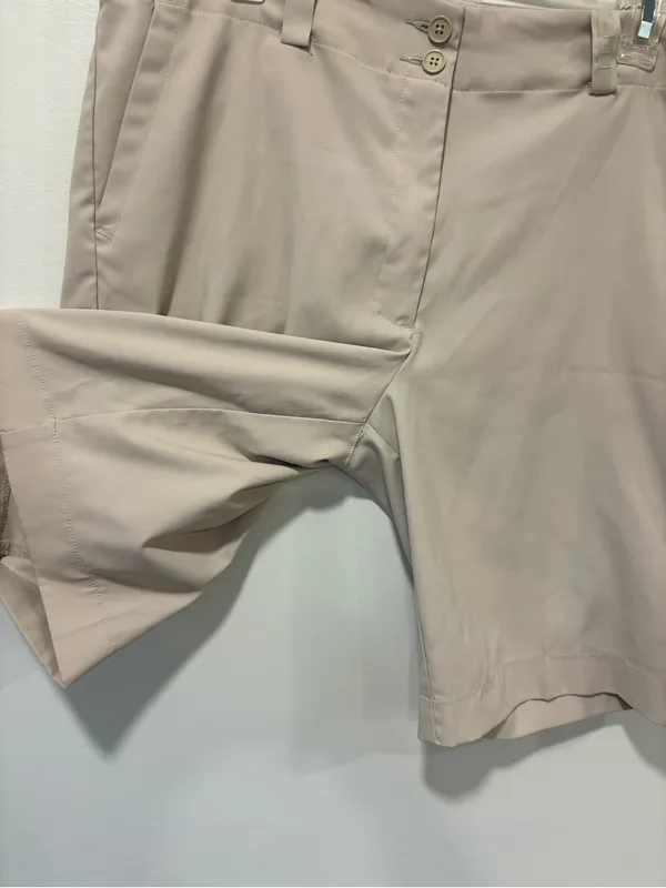 Nike Golf Dri Fit Tan Khaki Athletic Shorts Sporty Athleisure Performance - Image 4