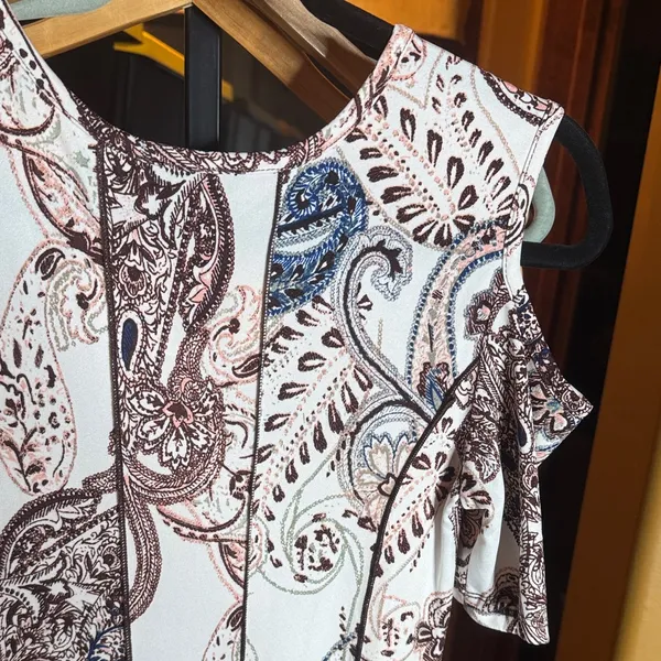 Sami & Jo Cold Shoulder Fit & Flare Paisley Midi Dress Size Small - Image 8