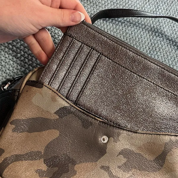 G.I.L.I Camo Print Leather Purse With Wallet Insert EUC - Image 9