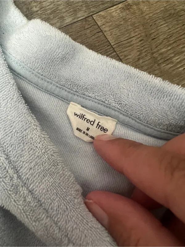 Aritzia Light Blue Women's Short Sleeve Terry Crewneck Top - Image 12