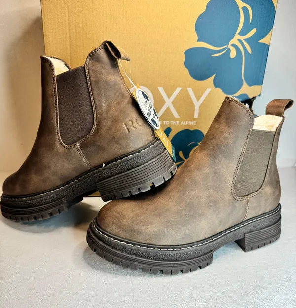 Roxy Lorena Winter Boots brown casual classic outdoor comfy cozy fall winter - Image 3