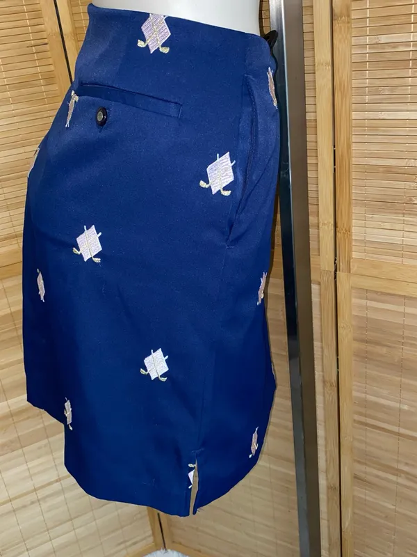 Coral Bay Navy blue Mini golf Skirt has shorts underneath size 10 embroidered - Image 4