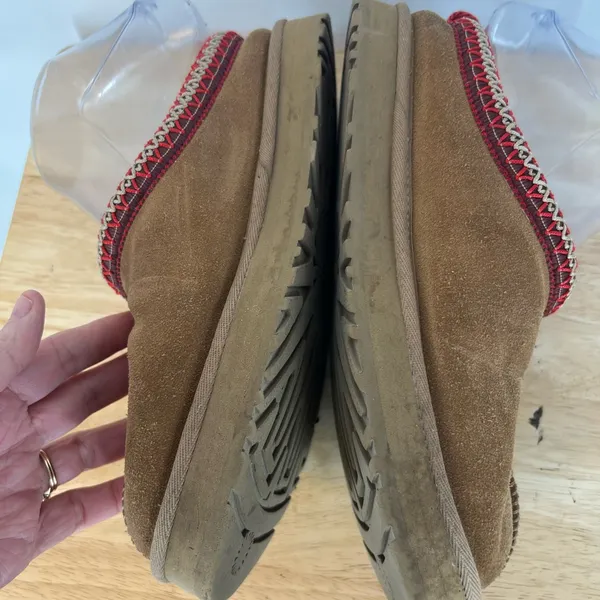 UGG Tasman women size 6 - Image 5