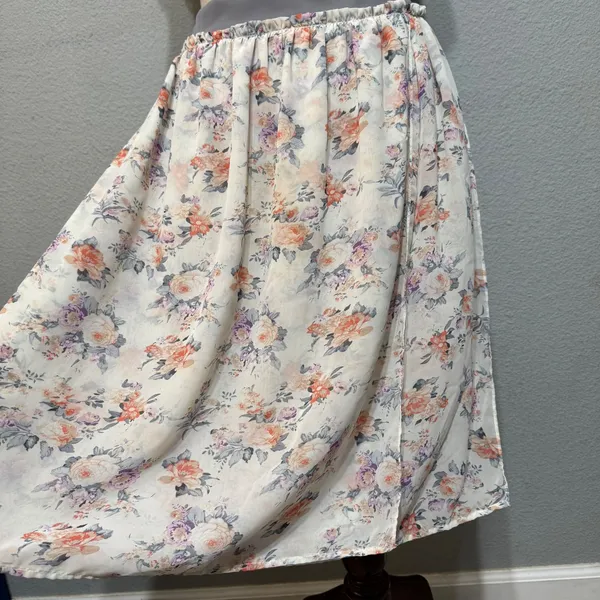 MIKAROSE Women Floral Chiffon Midi Skirt Gray‎ Waistband Ruffle Hem Size M - Image 7