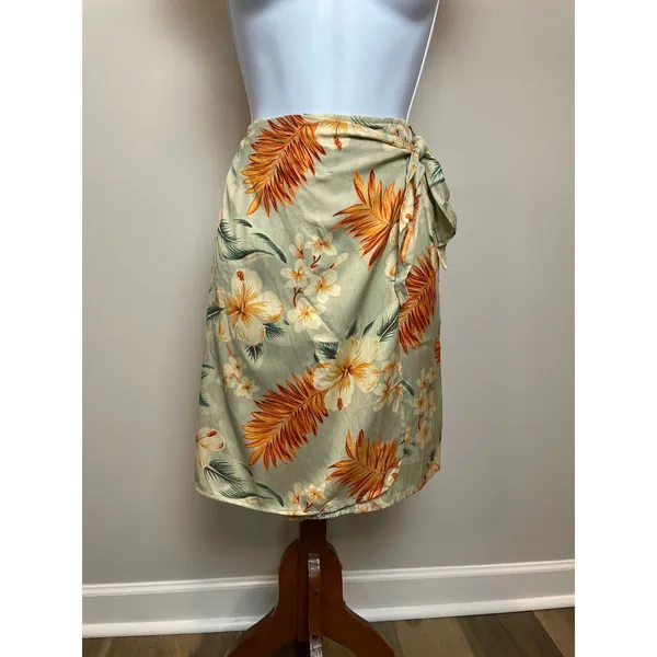 Sag Harbor Sage Green Floral Silk‑Cotton Wrap Skort Size 10 High‑Waist - Image 2