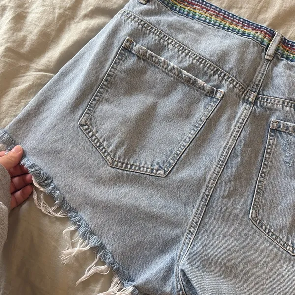 Garage Pride Rainbow Festival Denim Distressed Shorty Shorts Size 31 - Image 7