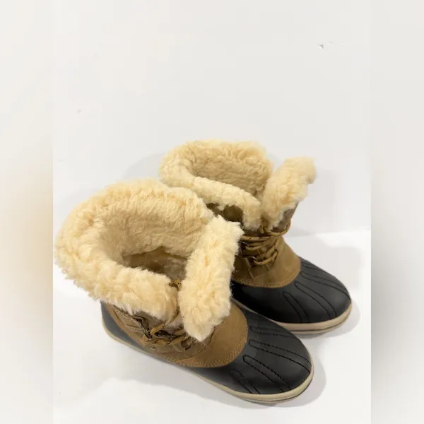 PAWZ Shearling Lined Duck Boots Tan & Black Winter Snow Boots Women’s 6 - Image 3