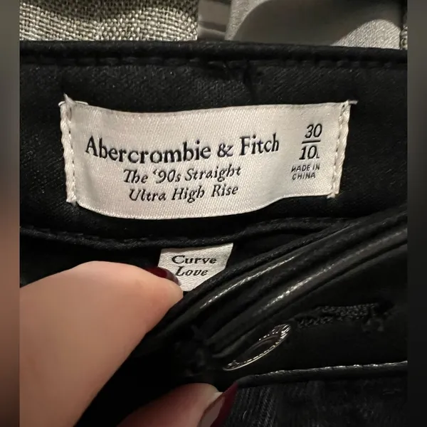 Abercrombie 90s ultra high rise straight Jean - Image 3