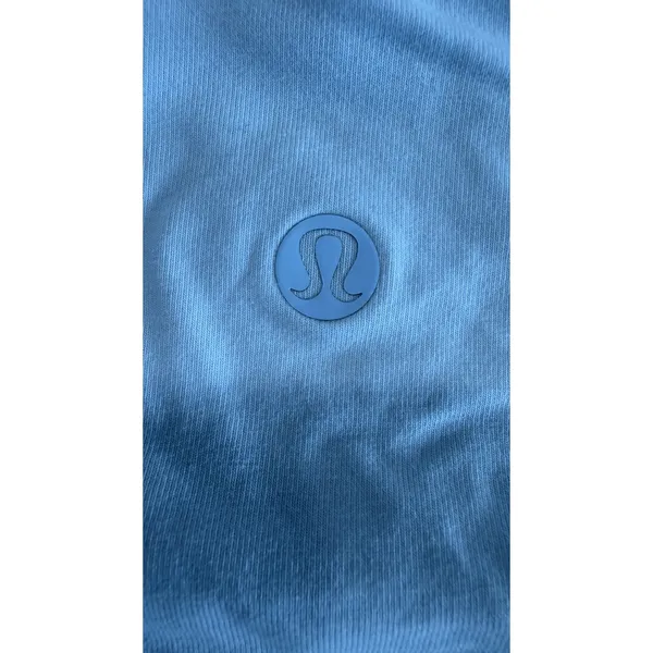 Lululemon Womens Light Blue V-Neck Short Sleeve Cropped flaw cut Tee Shirt - Image 5