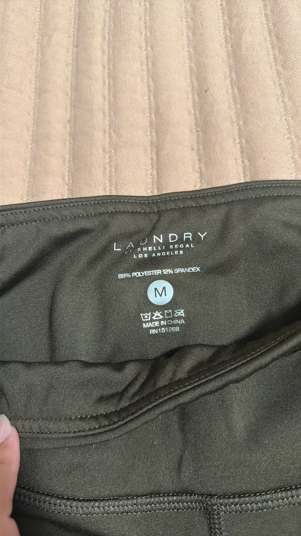Laundry by Shelli Segal dark olive flare leggings - Image 5