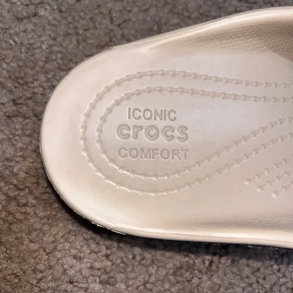 Crocs Classic Crocs Glitter II Flip Sandals Platform Thong Bone Tan‎ Beige 10 - Image 7