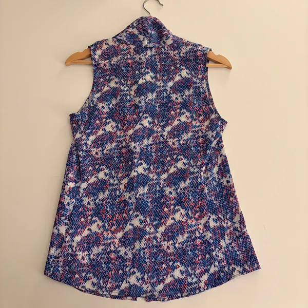 Theory Sleeveless Snakeskin Print Blouse - Image 2