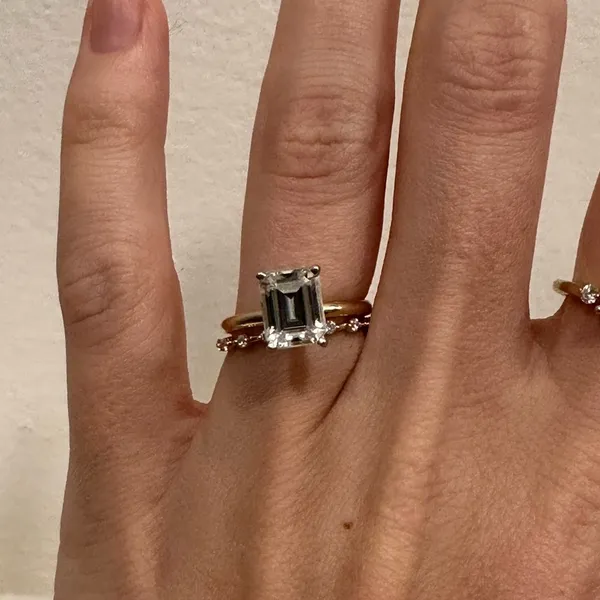 Emerald cut engagement ring! 2.5 karat gold band solitaire ring! Forever 1! - Image 2