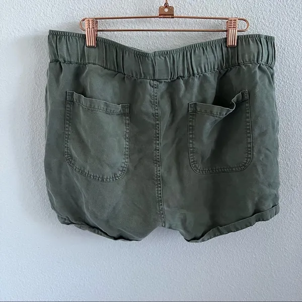 Tentree Dark Green Tencel Instow Short Regular Mid-rise Pull-on Short L - Image 2