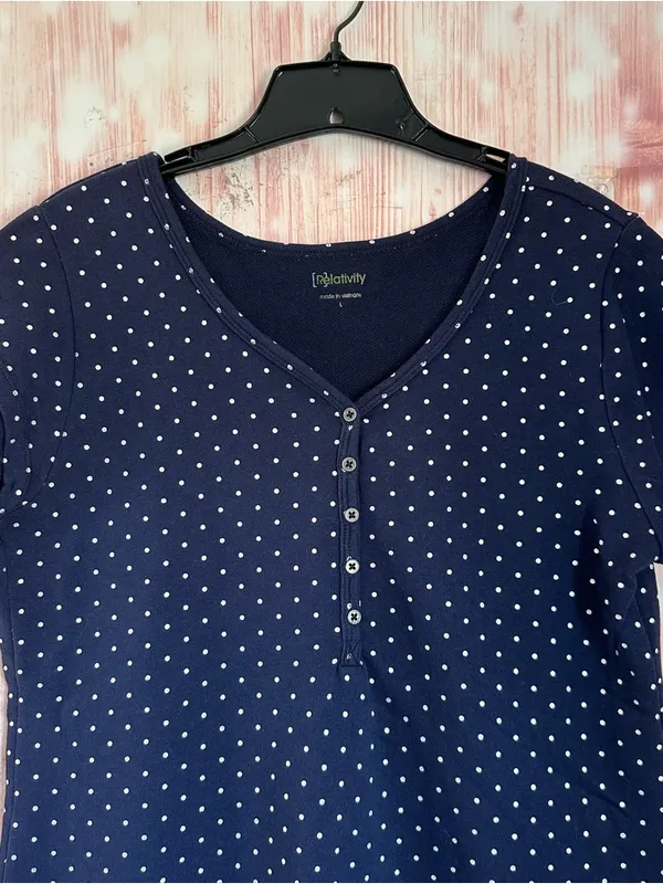 Relativity Navy Blue V Neck Silver Polka Dot Henley T Shirt Size L - Image 2