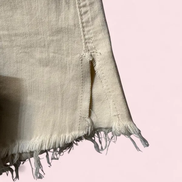 Women’s Indigo Rein Hi Rise Cream Shorts NWT Cream 1/24 Frayed Hem - Image 4
