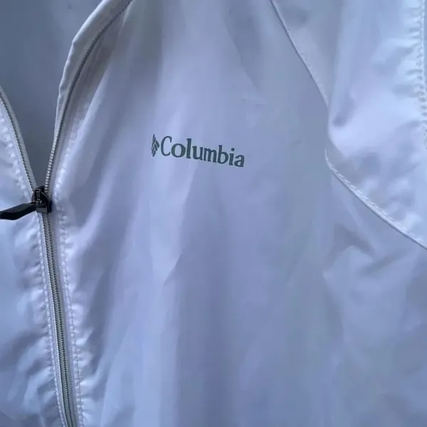 Columbia size 1X Switchback white windbreaker. - Image 5