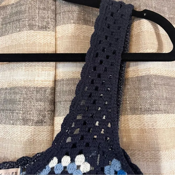 Sincerely Jules Blue‎ Crochet Crop Top Size Medium Blue - Image 4