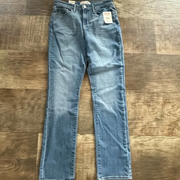 Levi's Blue Straight Leg Women's Jeans - Image 9