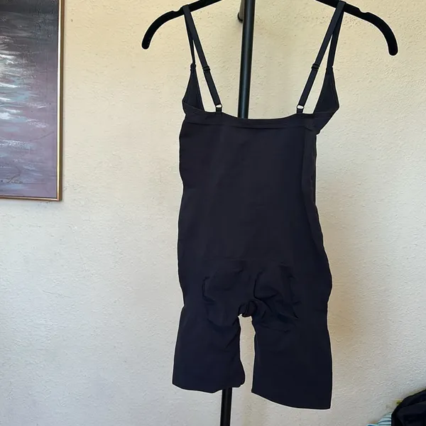 SKIMS Seamless Sculpt Butt Lifting Open Bust Bodysuit in Onyx Size M NWOB - Image 10